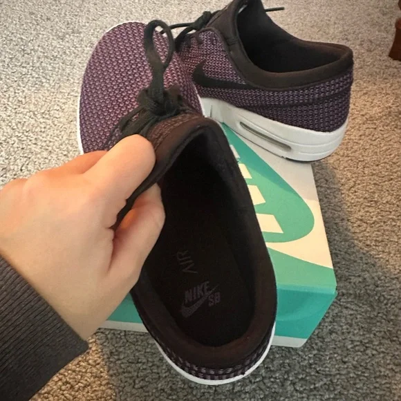 NWT Nike SB Stefan Janoski max black, purple, white - men’s size 8.5 - Picture 6 of 8